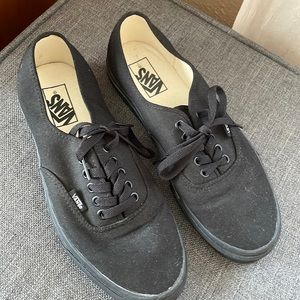 Men’s Vans, black, size 9.5